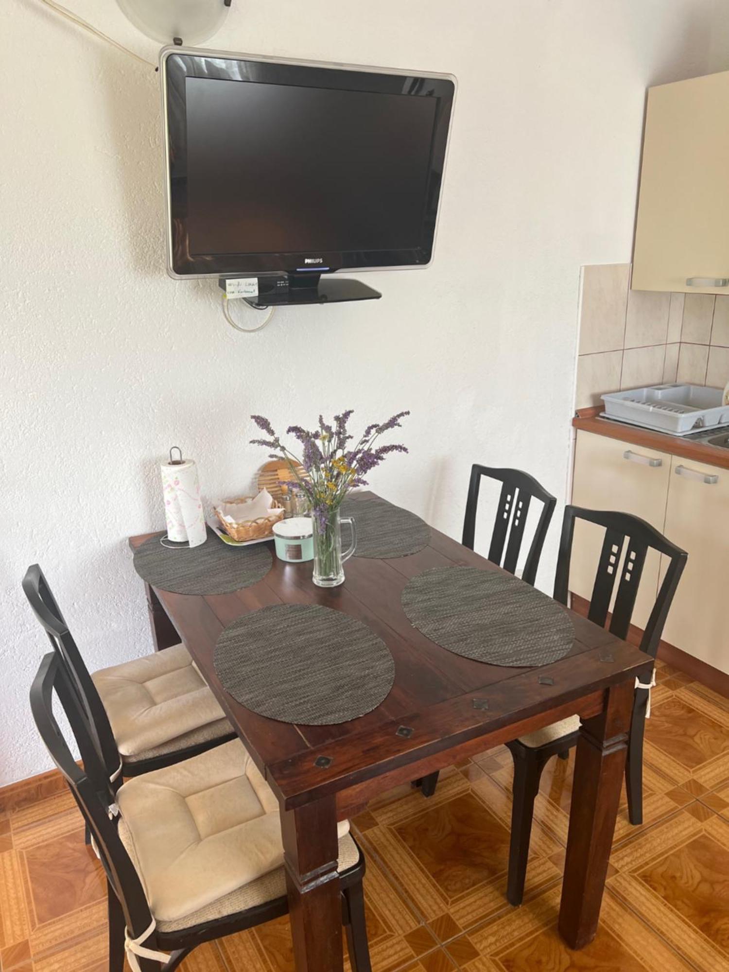 Apartmani Anna Vir Buitenkant foto